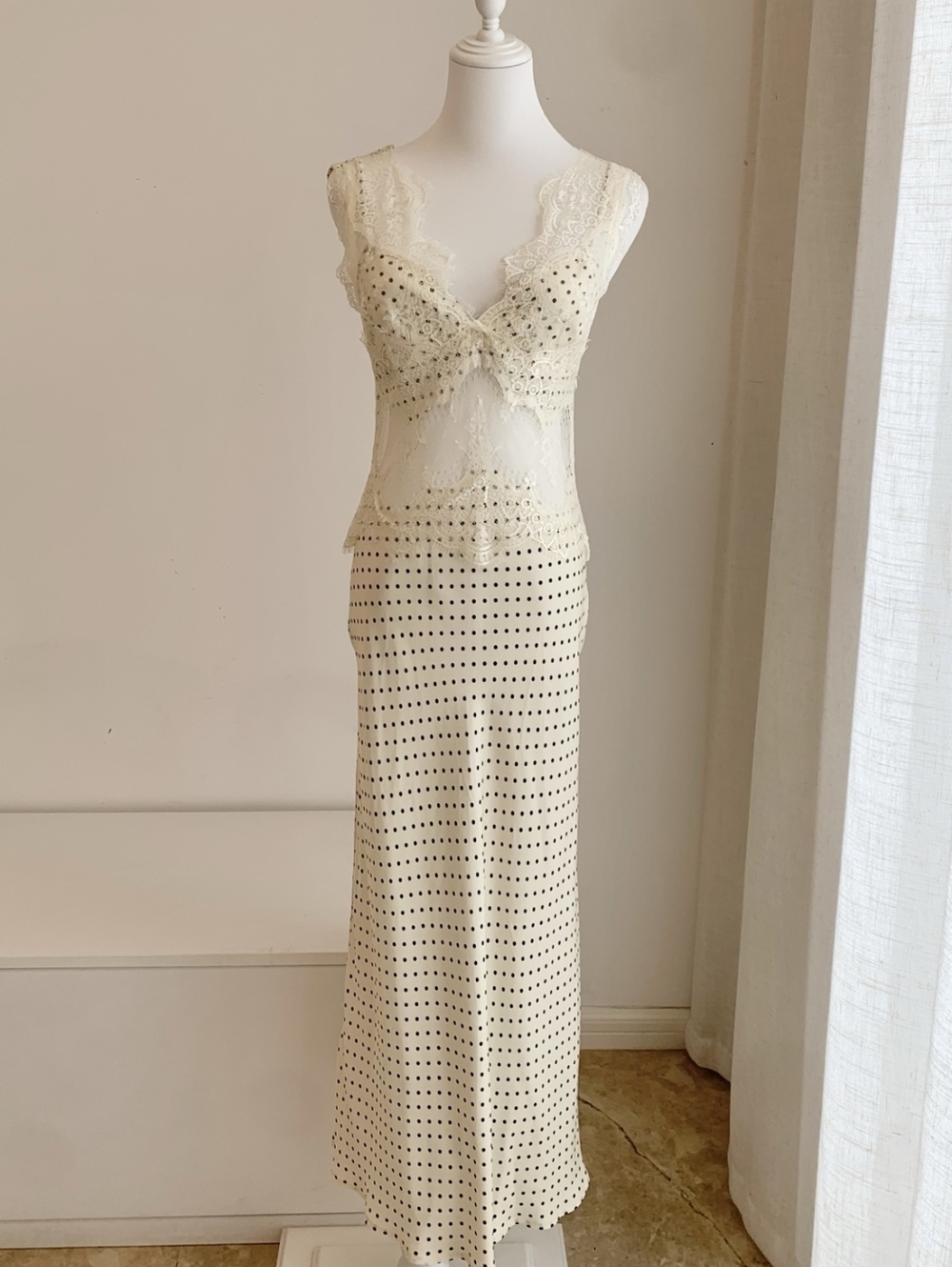 Third Form VISIONS LACE DEEP V MAXI DRESS | CREAM POLKA DOT - Picture 10 of 14